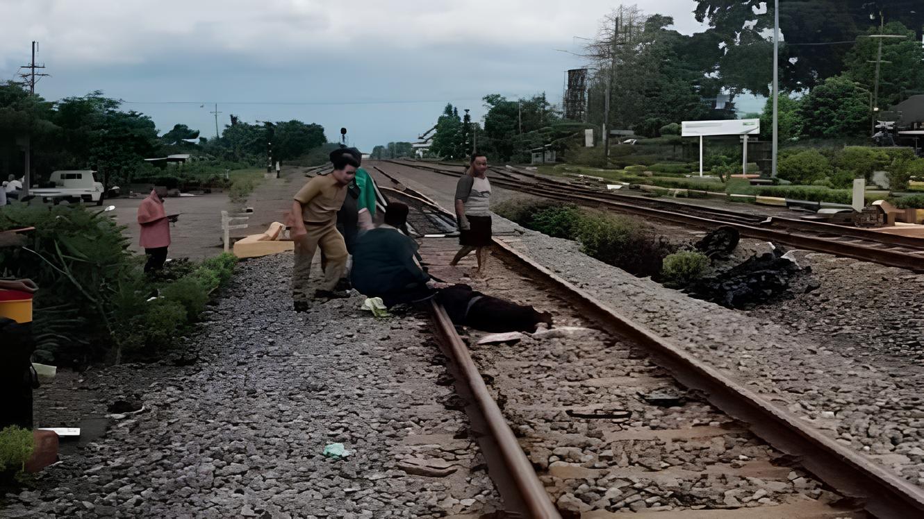 KA Malioboro Tabrak 7 Kendaraan, 4 Tewas di Magetan